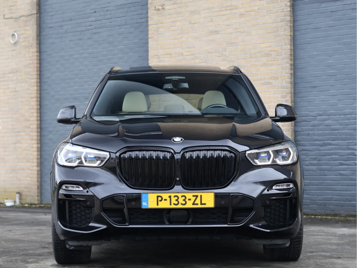 Dealer pick-up — BMW X5 M Sport